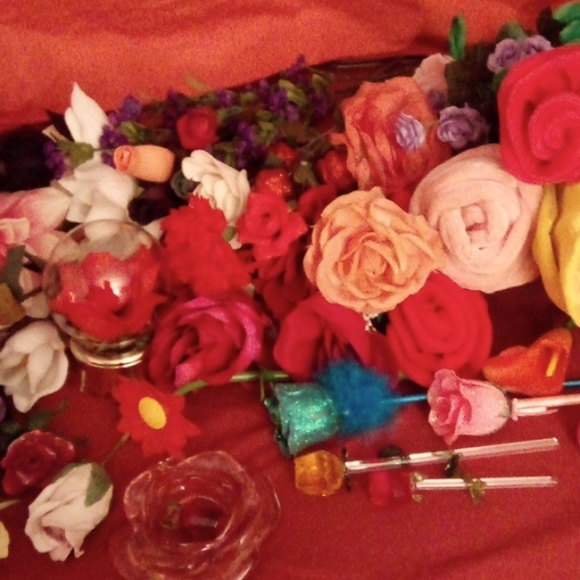 (2 for $20) Rose Collection, Full Lot. - Picture 3 of 14